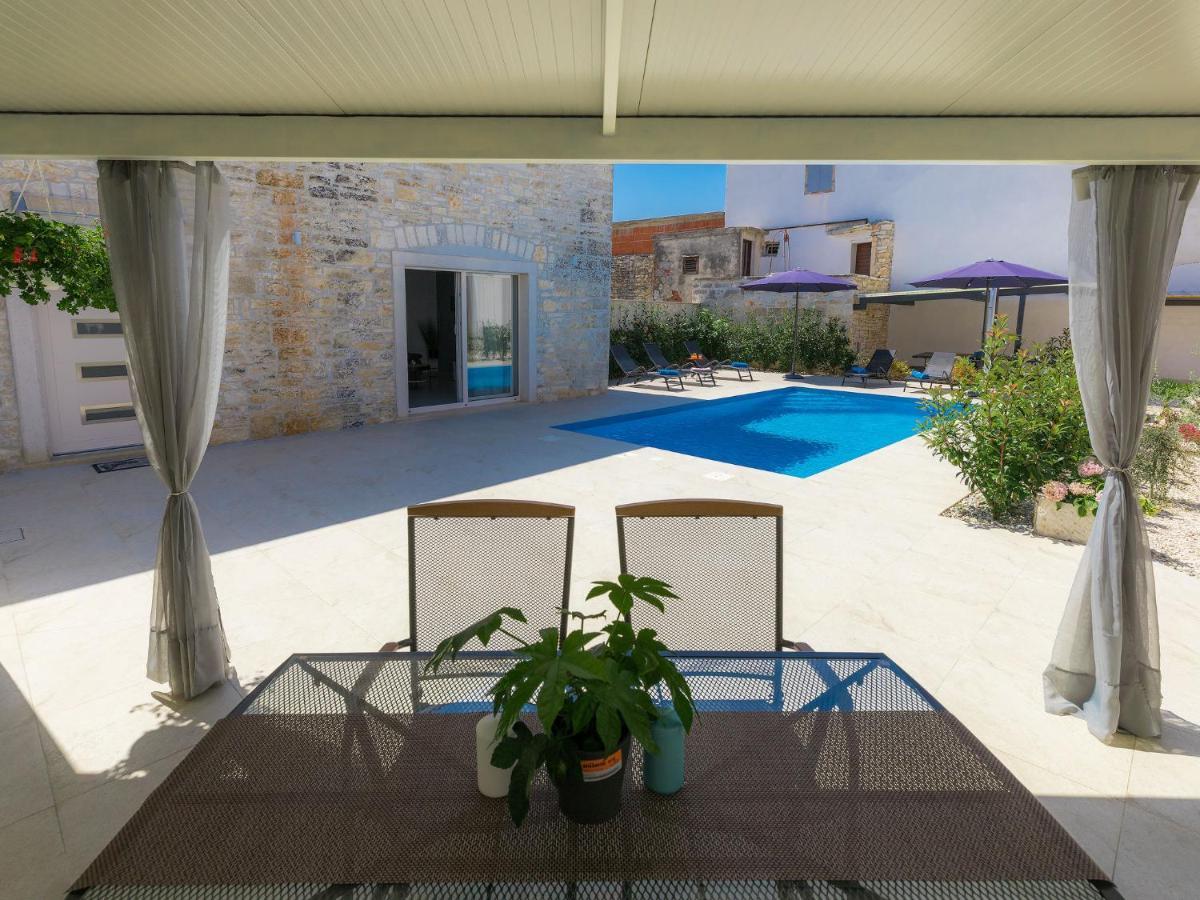 Holiday Home Villa Karmen - Roj454 Sveti Petar u Sumi Dış mekan fotoğraf