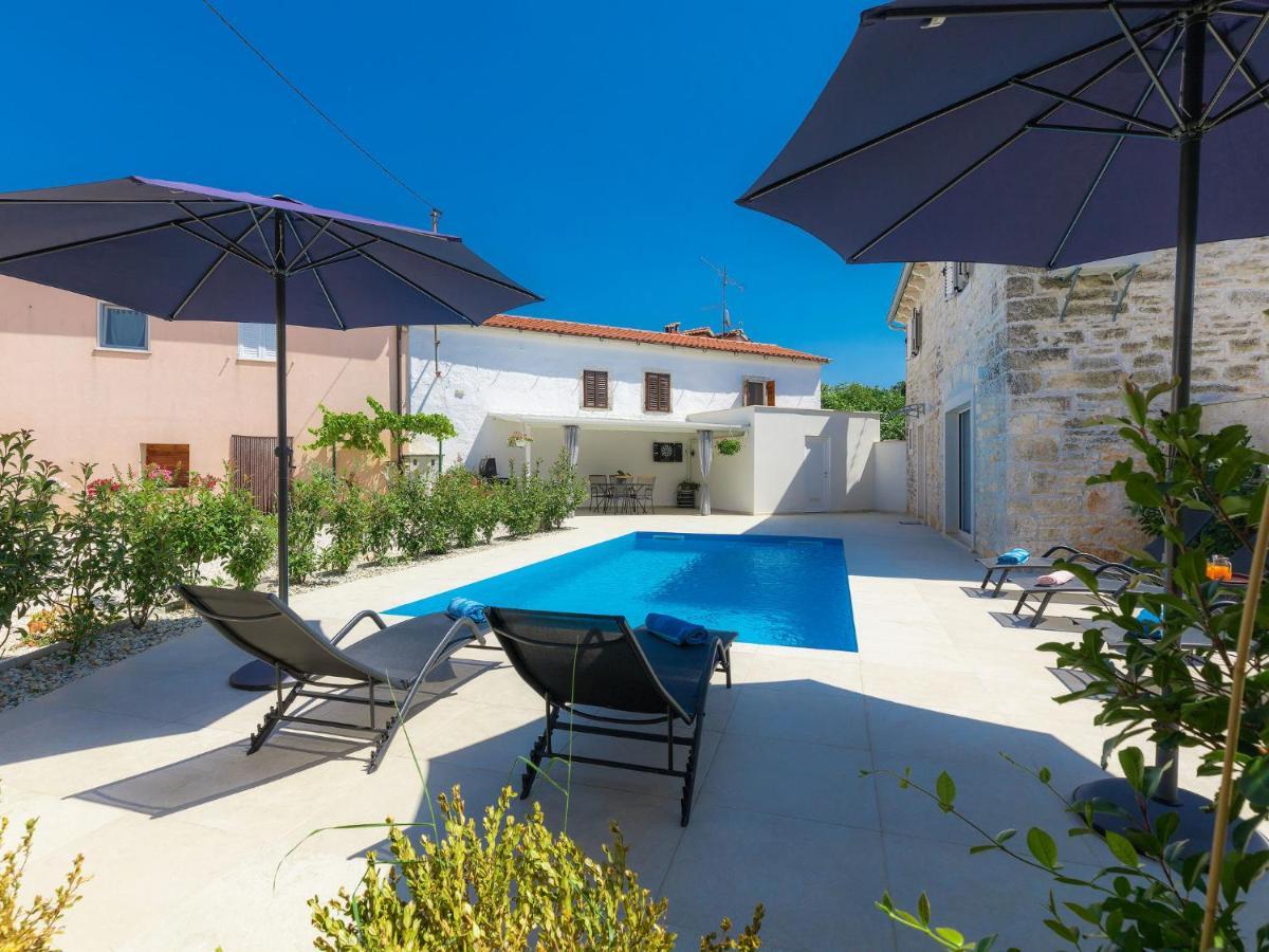 Holiday Home Villa Karmen - Roj454 Sveti Petar u Sumi Dış mekan fotoğraf