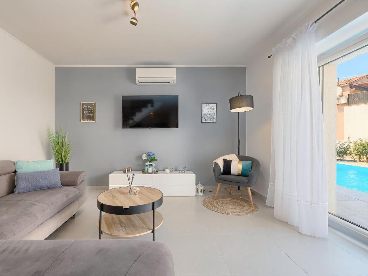 Holiday Home Villa Karmen - Roj454 Sveti Petar u Sumi Dış mekan fotoğraf